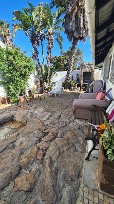 2 Bedroom Property for Sale in Rugby Western Cape